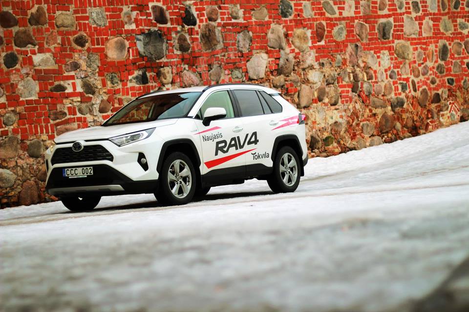 51902542_2255438701366242_823208371510312960_n