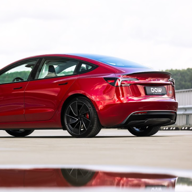 Tesla Model 3 Performance