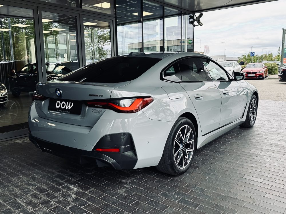 BMW i4