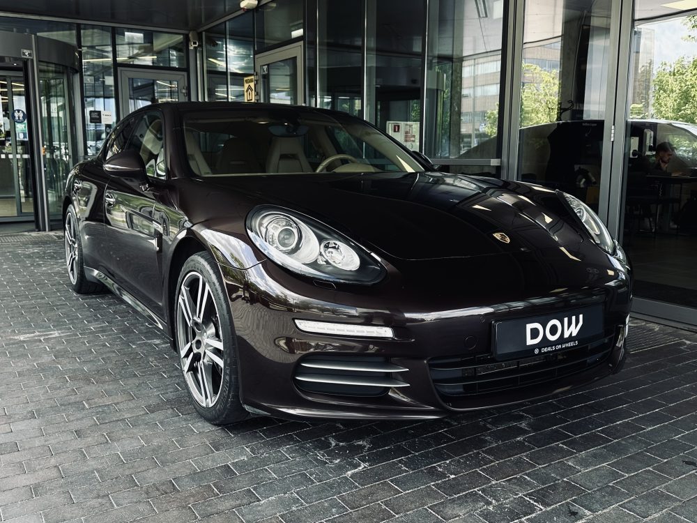 Porsche Panamera 4