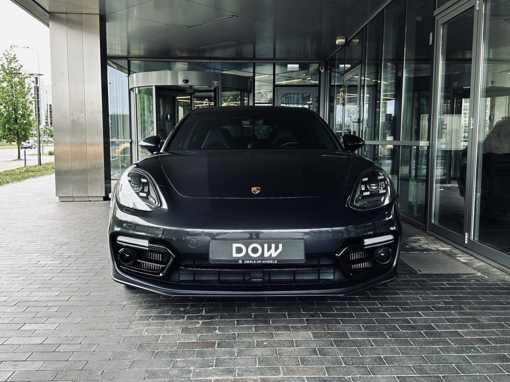 Porsche Panamera 4 E-Hybrid