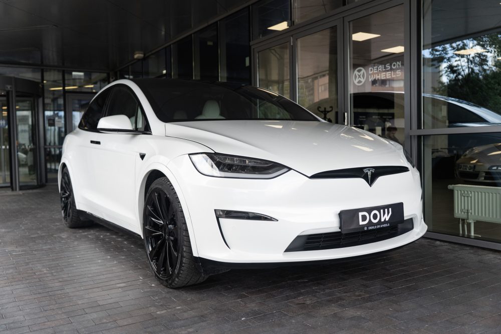 Tesla Model X Plaid