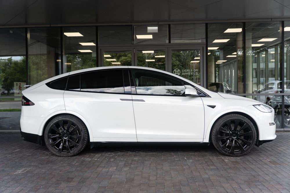 Tesla Model X Plaid