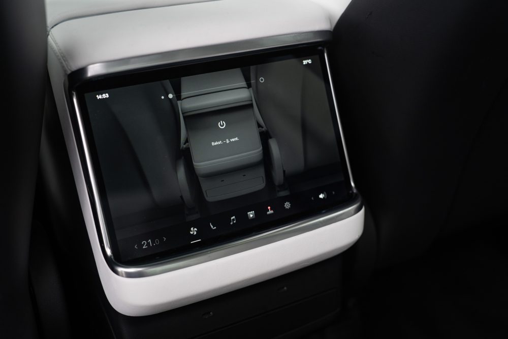 Tesla Model X Plaid