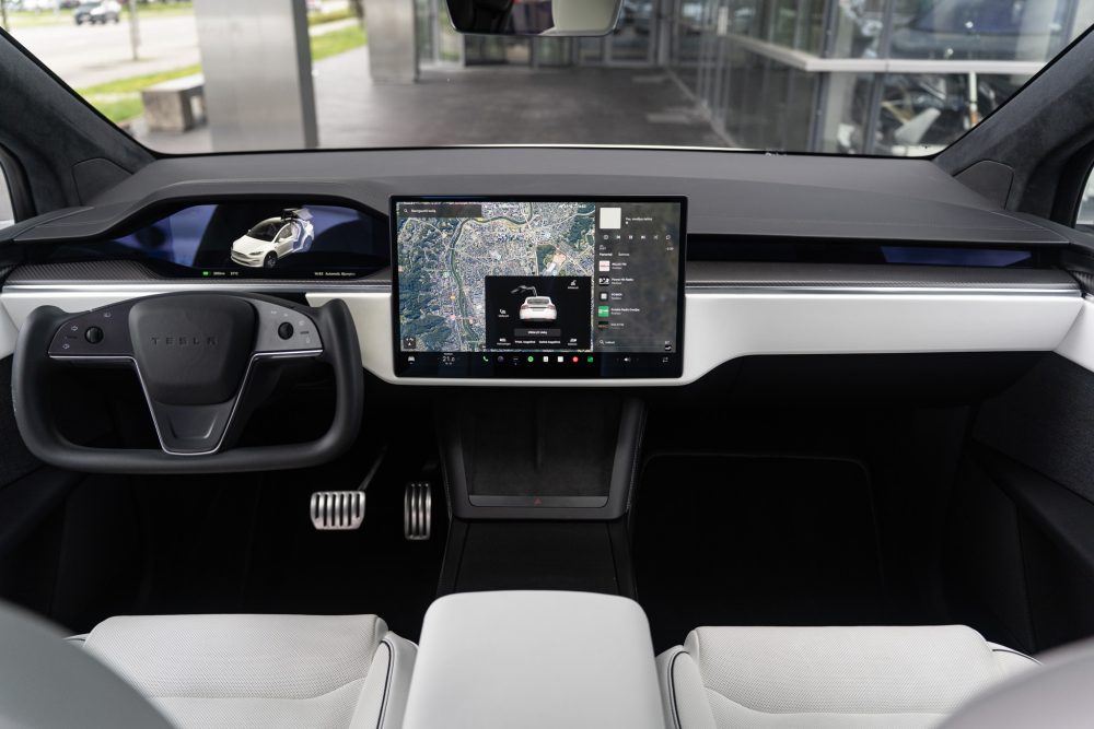 Tesla Model X Plaid