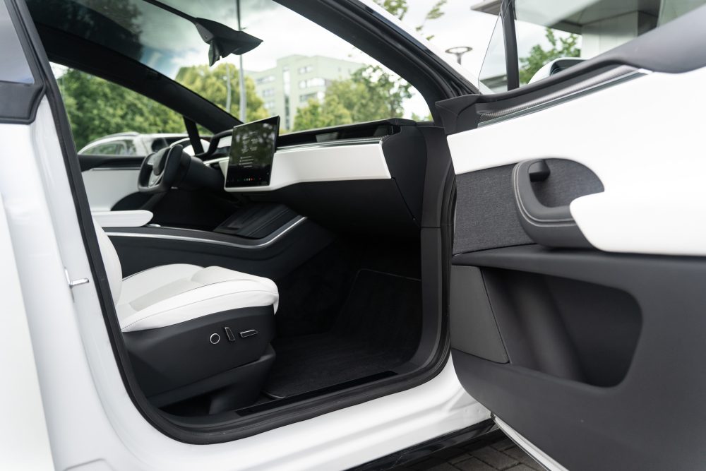 Tesla Model X Plaid