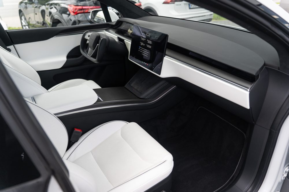 Tesla Model X Plaid