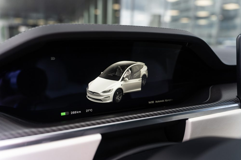 Tesla Model X Plaid