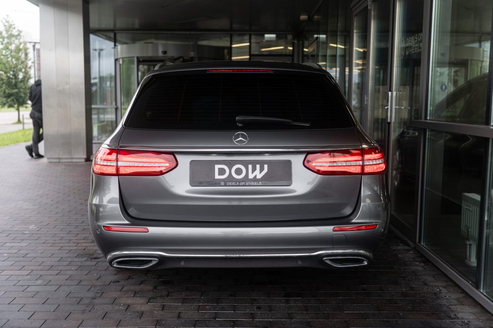 Mercedes-Benz E400