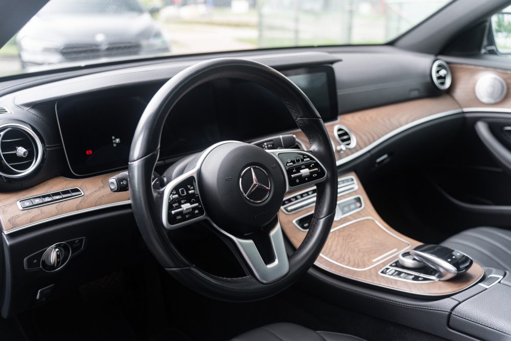 Mercedes-Benz E400