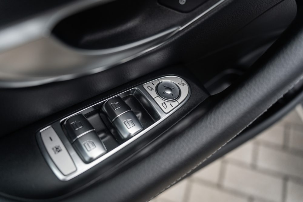 Mercedes-Benz E400