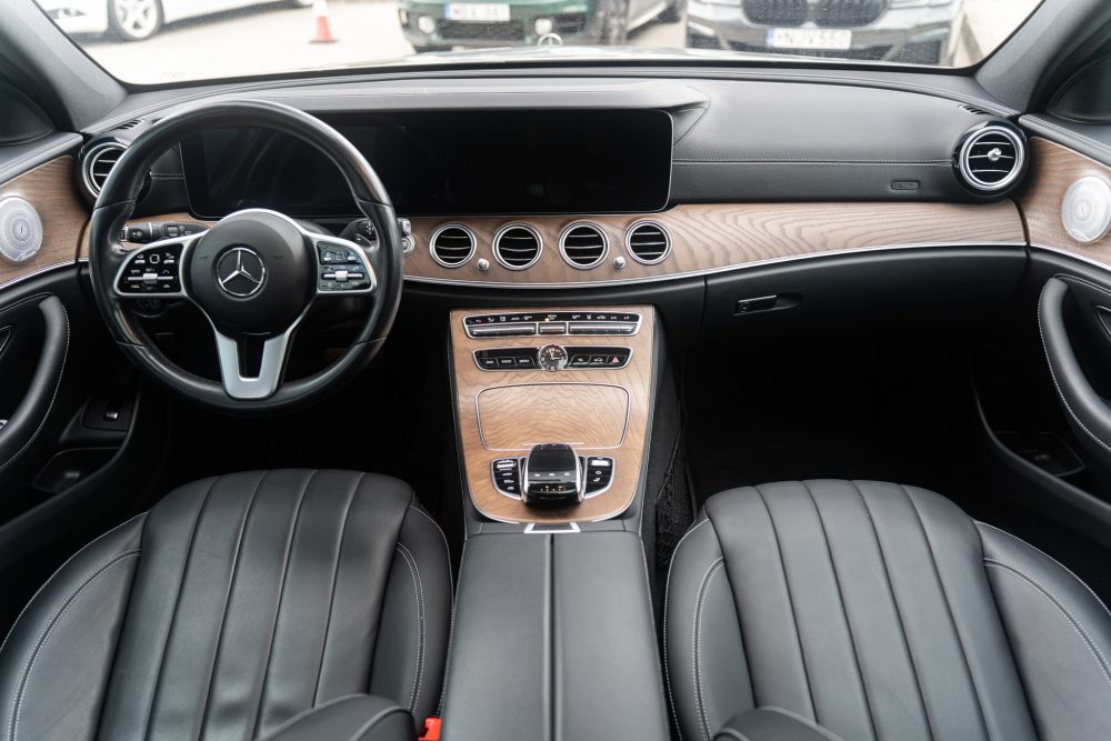 Mercedes-Benz E400