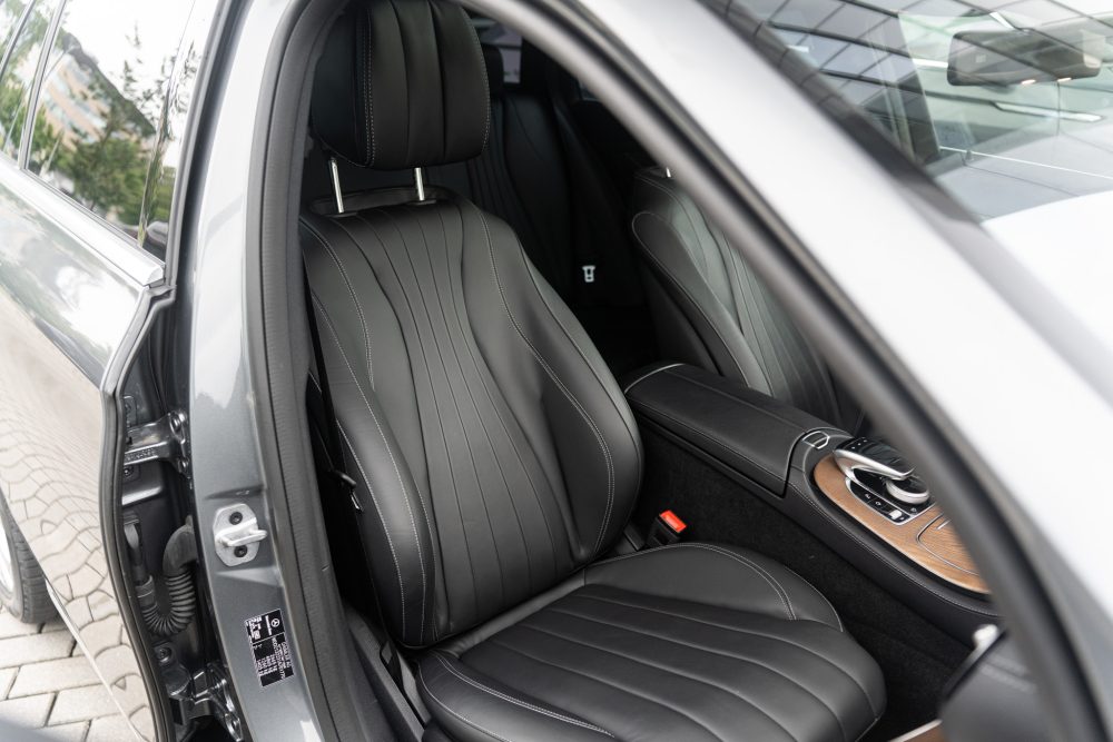 Mercedes-Benz E400