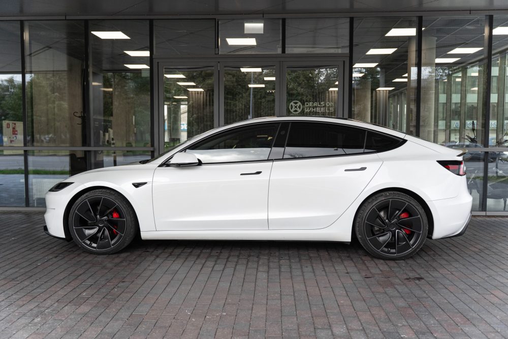 Tesla Model 3 Performance