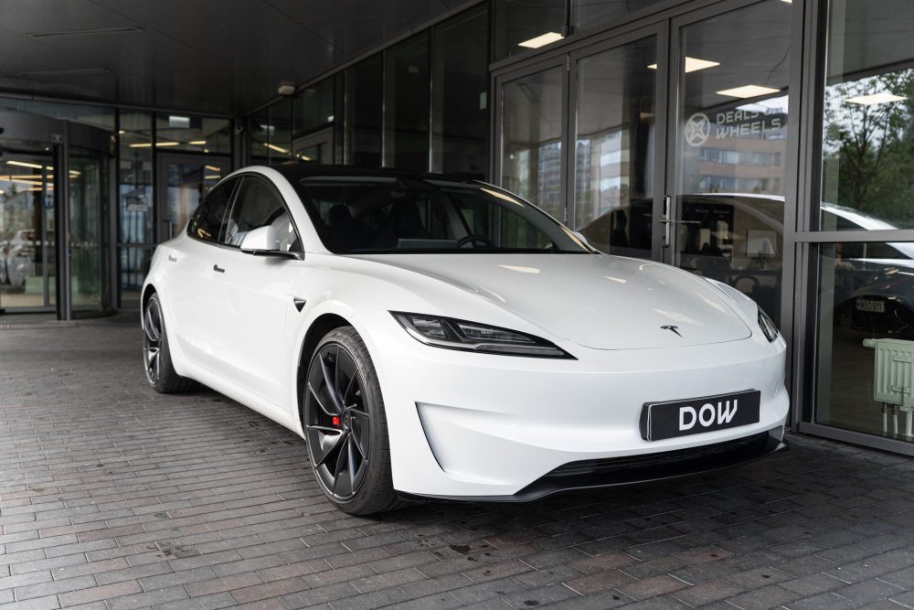 Tesla Model 3 Performance
