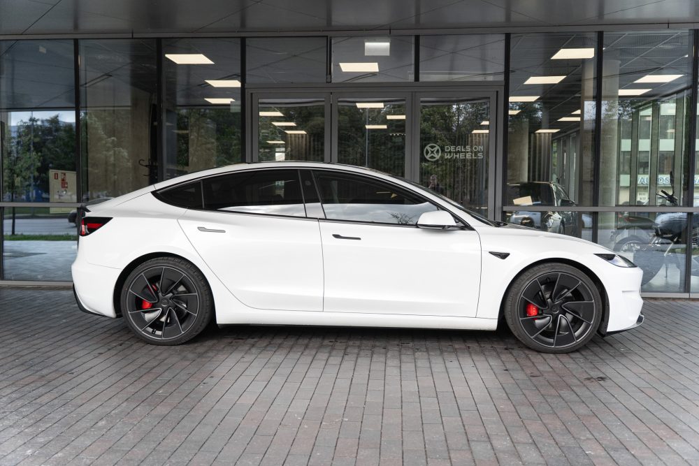 Tesla Model 3 Performance