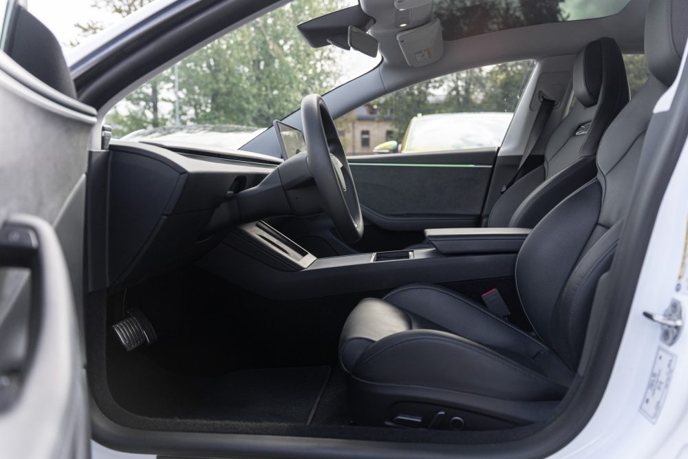 Tesla Model 3 Performance