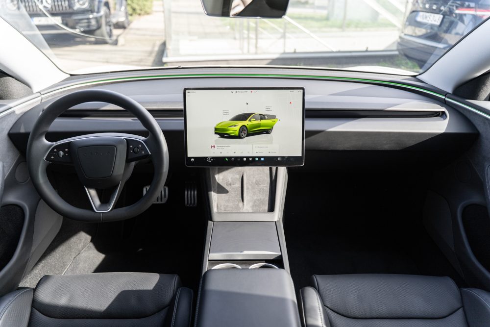 Tesla Model 3 Performance