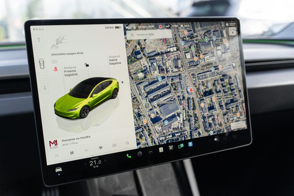 Tesla Model 3 Performance