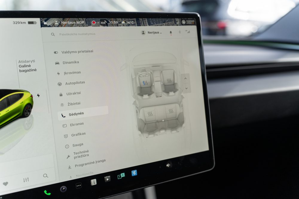 Tesla Model 3 Performance