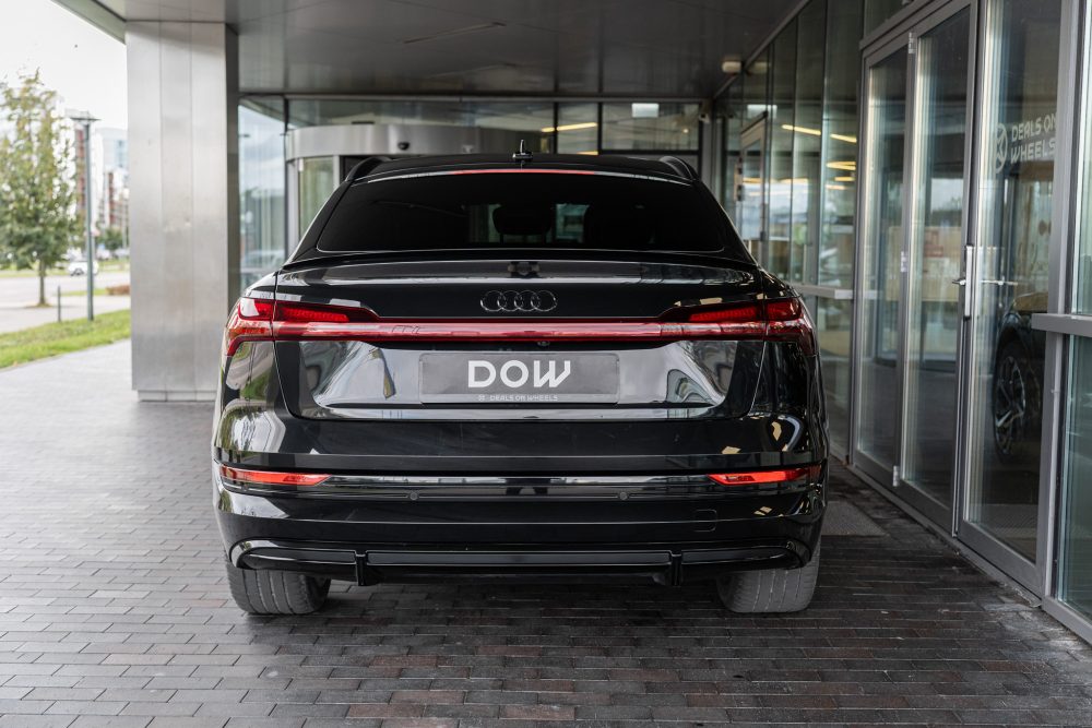 Audi e-Tron sportback