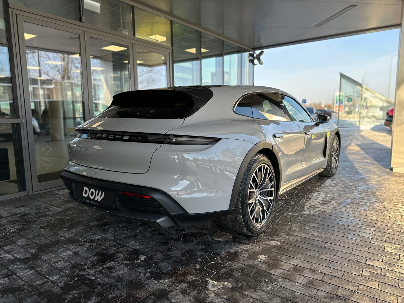 Porsche Taycan Cross Turismo